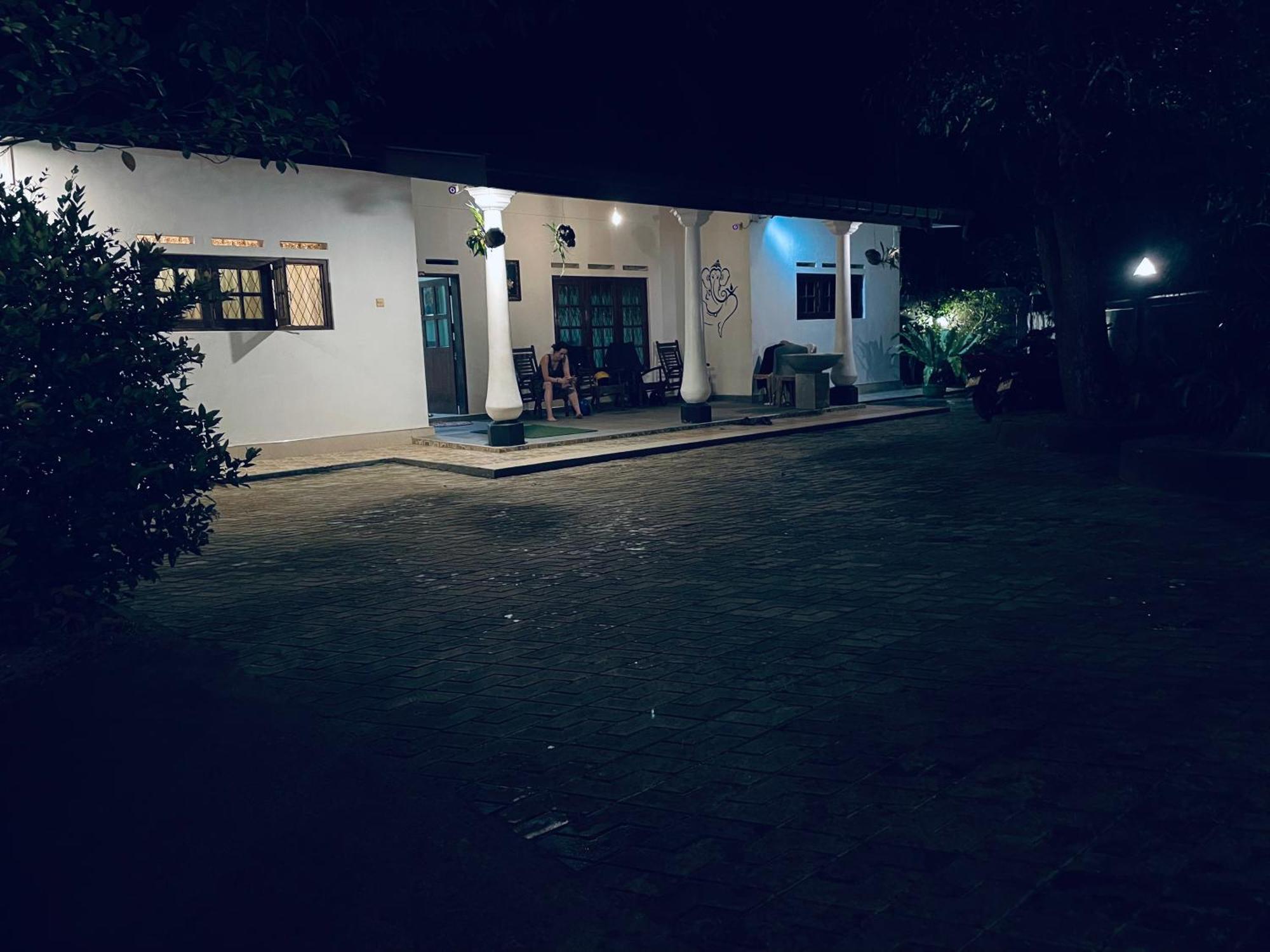 The Village Home Диквелла Экстерьер фото