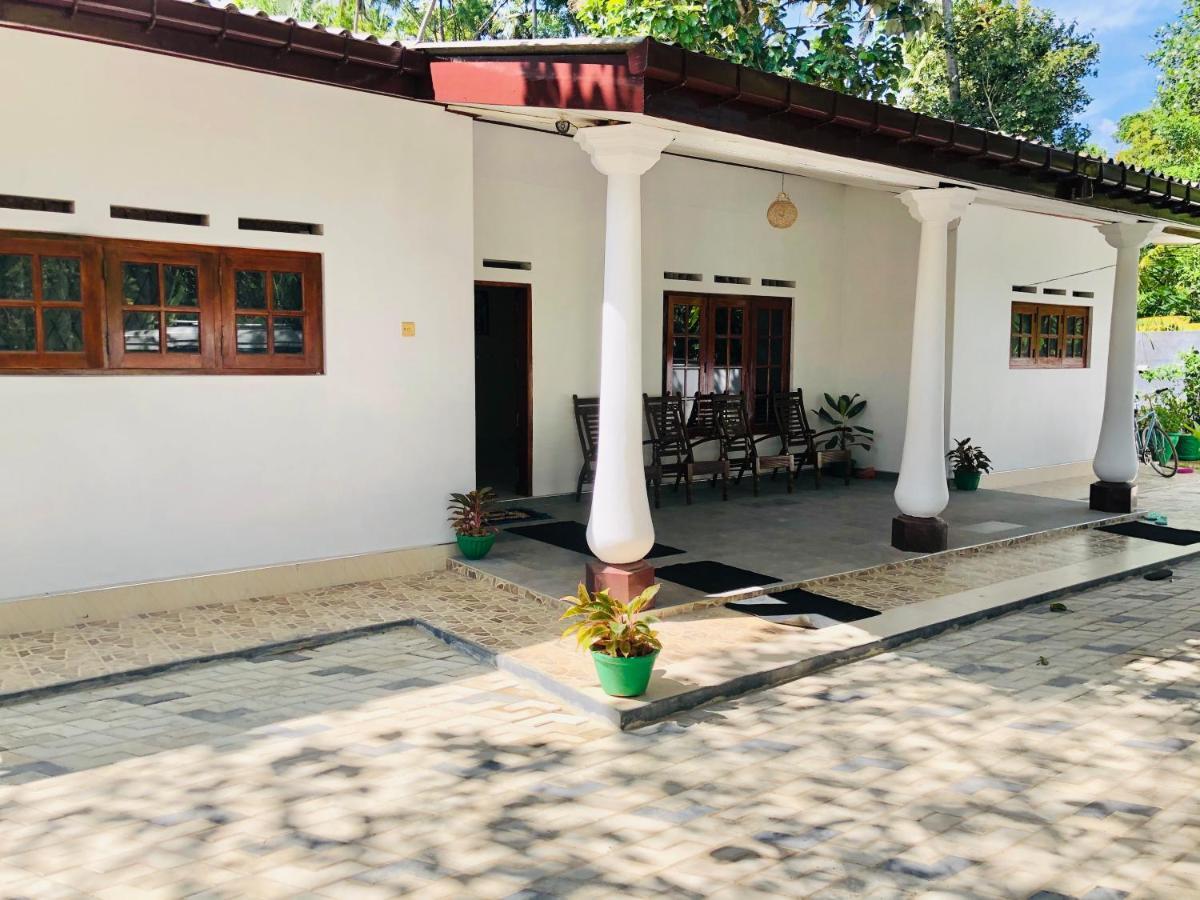 The Village Home Диквелла Экстерьер фото